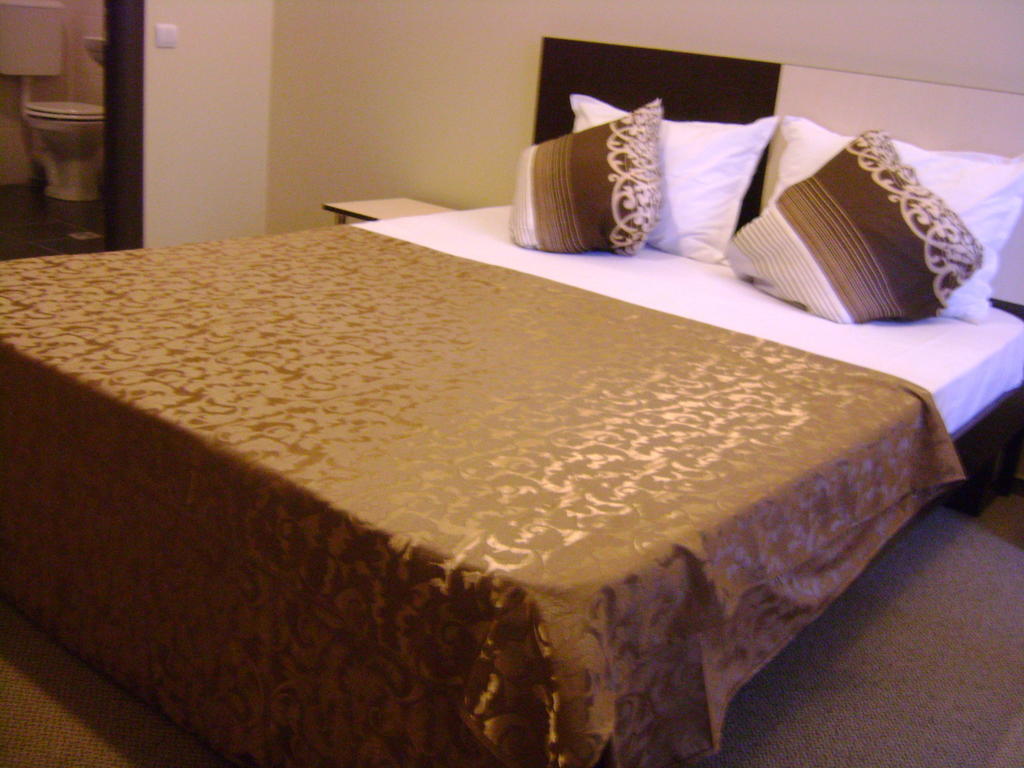 Hotel Babilon Bukarest Rum bild