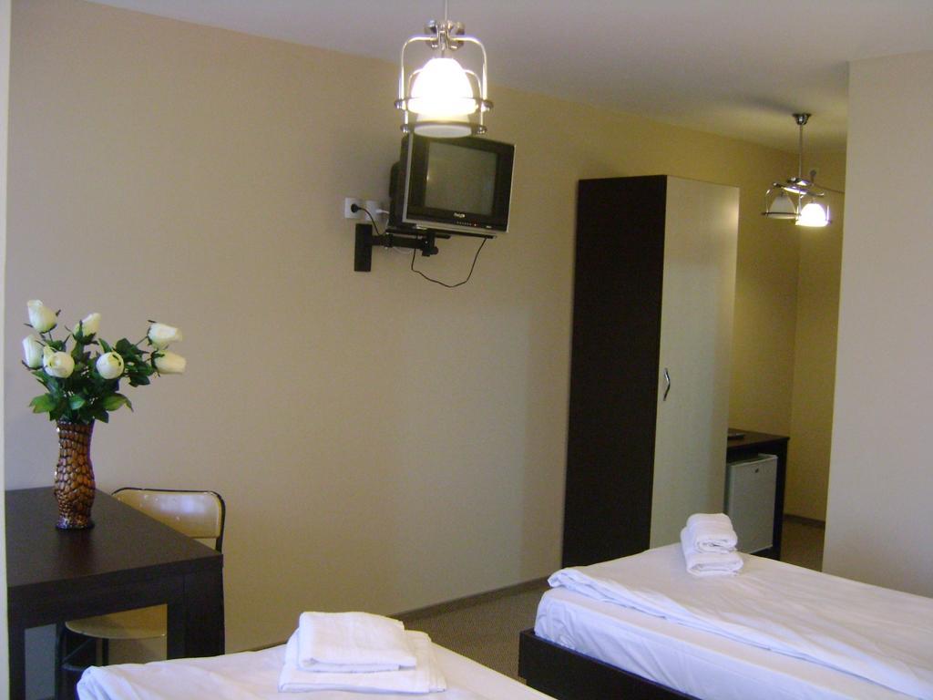 Hotel Babilon Bukarest Rum bild